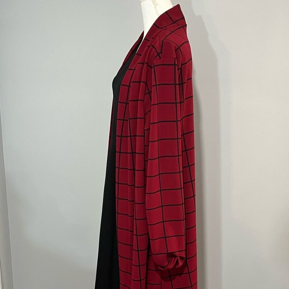 Boohoo red and black windowpane duster size 18 EUC lightweight - Picture 11 of 13